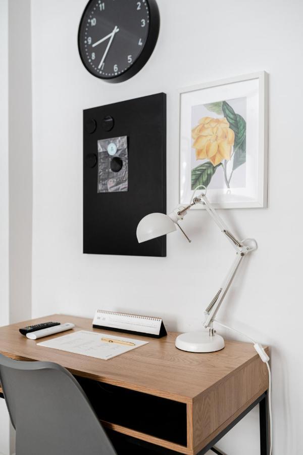 Rynek Stare Miasto Apartment 5 - Klima Netflix Wrocław Exteriör bild